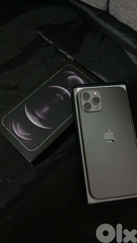 iPhone 12 Pro 256GB – Original Screen & Battery, Face ID, Like New 1