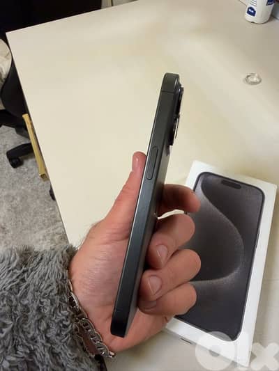 iphone 15 pro 128gb LIKE NEW !