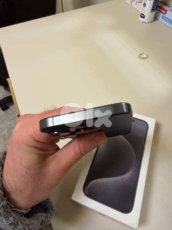 iphone 15 pro 128gb LIKE NEW ! 5