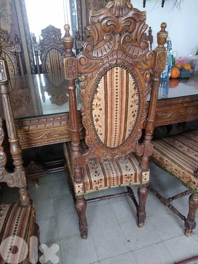 vintage dining room 10 chairs plus dressoir صالون قديم رائع الجمال