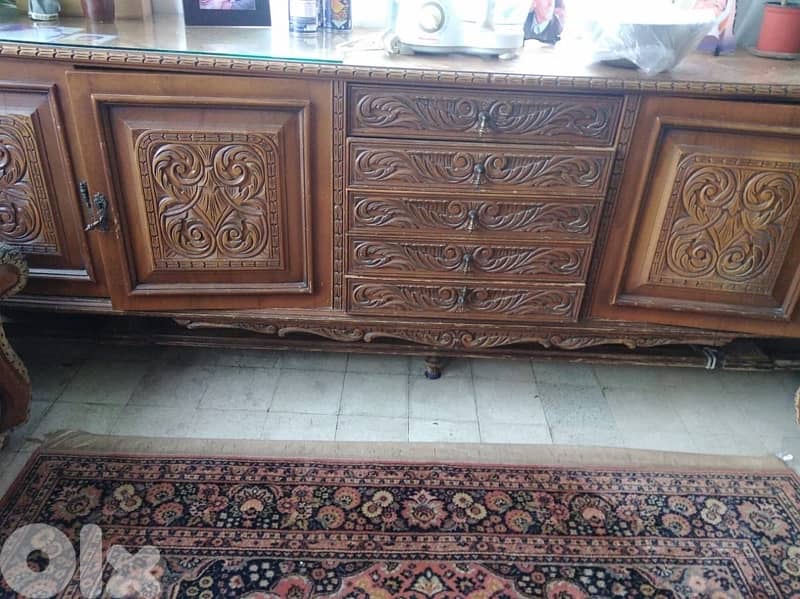 vintage dining room 10 chairs plus dressoir صالون قديم رائع الجمال 4