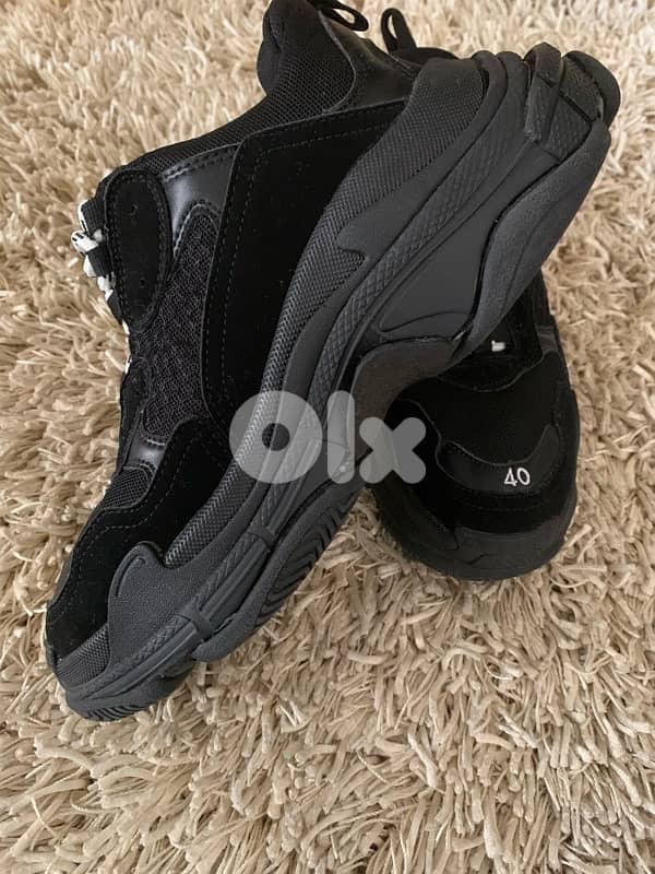 BALENCIAGA shoes 2