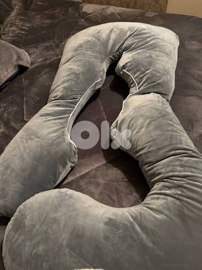 pregnancy pillow