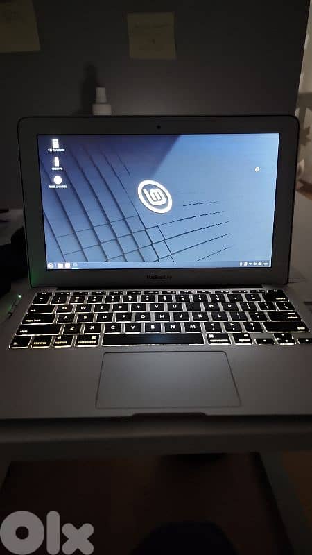 Apple Machook Air 2011 2