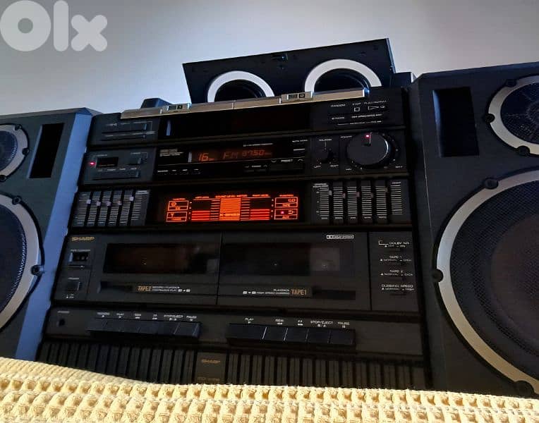 Rare ( class 1 ) vintage stereo BoomBox with classic sound level meter 3