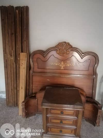 تختين أنتيك مفرد ونص