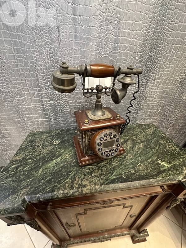 Telephone auntique 4