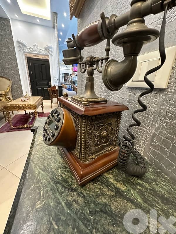 Telephone auntique 5