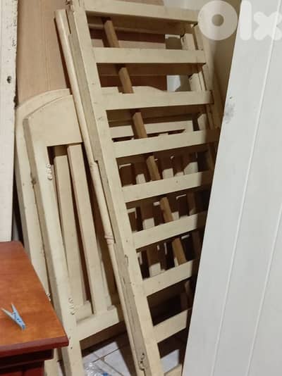 تخت بيبي خشب