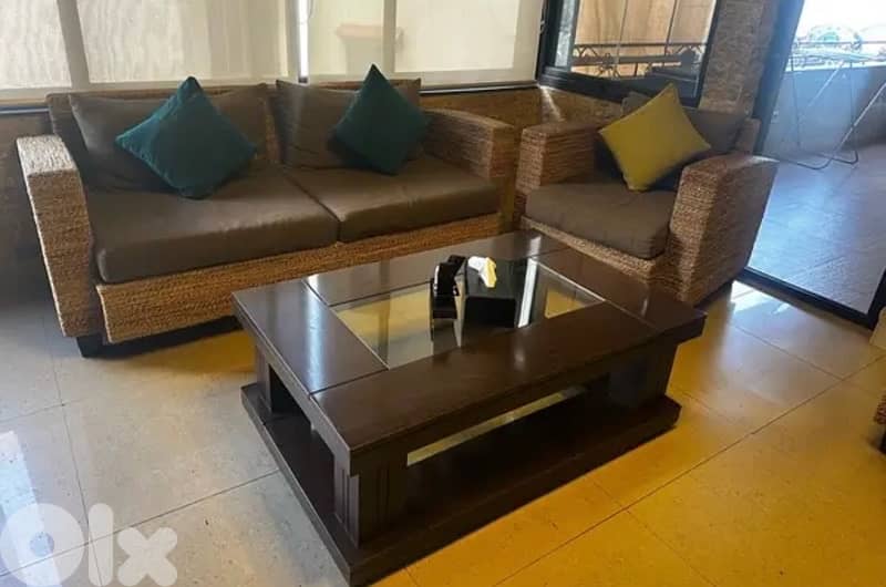 bamboo rattan living room like new . 570$ 1