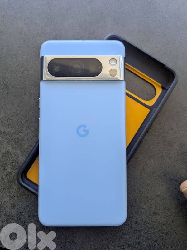 Google pixel 8 pro, needs screen repair 1