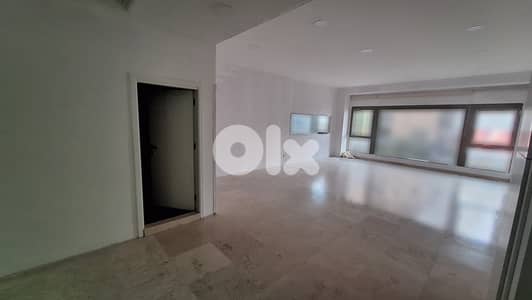 Shop for Rent in Achrafieh – Sassine Square محل للإيجار في الأشرفية