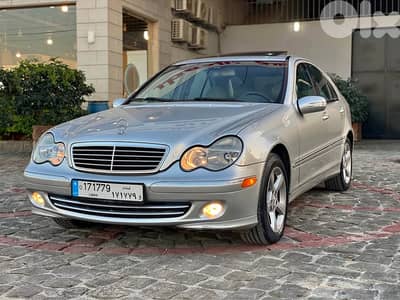 Mercedes-Benz C230 2004