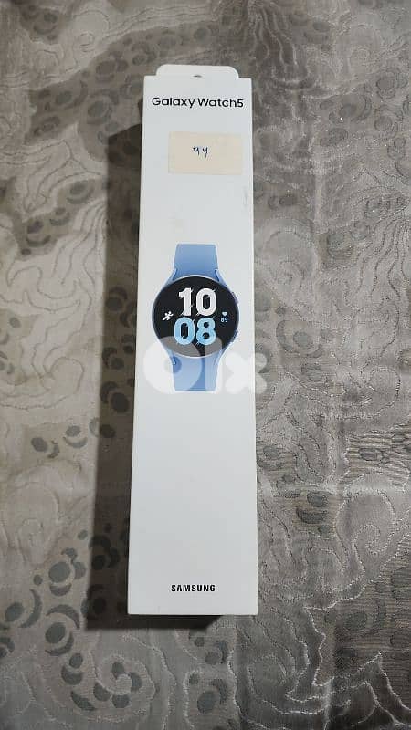 Samsung Galaxy Watch 5 44mm  In Mint Condition 4