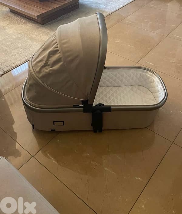 Port bebe and stroller 1