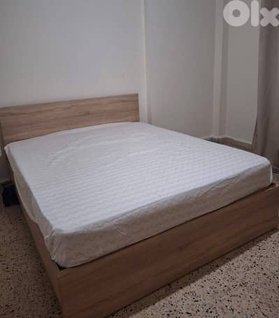 تخت مجوز جديدة من المعمل بافضل الاسعار