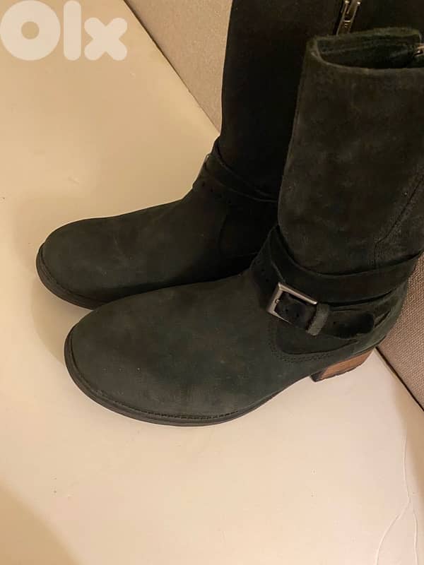 Ugg  dark blue suede boots 13