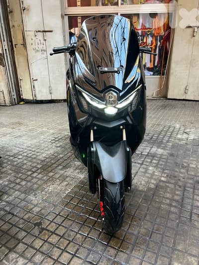 for sale nmax model 2025 like new low mileage 5000 klo