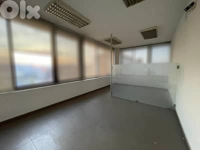RWK193EN - Prime Location Office for Rent in Jounieh