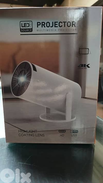 Multimedia projector