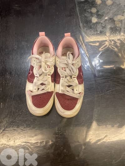 nike limited edition Valentine’s day dunks