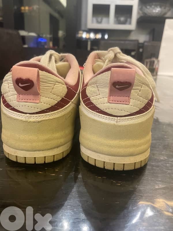 nike limited edition Valentine’s day dunks 2