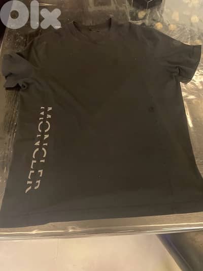mocler black shirt used