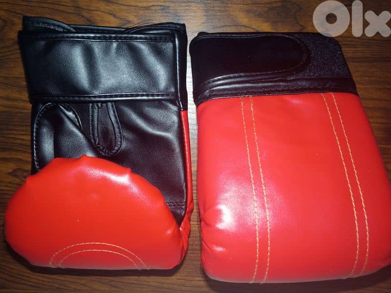 adults boxing gloves 1