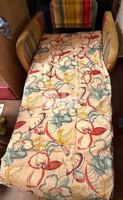 Comfortable Sofa Bed – Easy to Open & Washable Cover