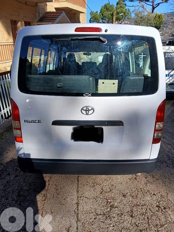 Toyota Hiace 2006 3