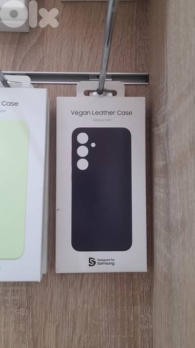 Vegan leather case s24 plus dark violet