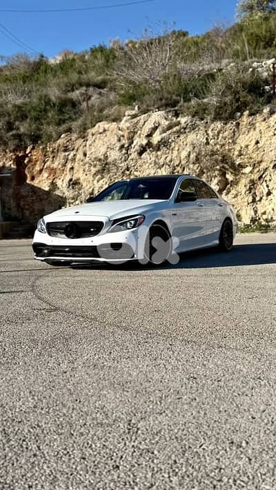 Mercedes-Benz C300 2015