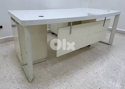 Large corner Office Desk