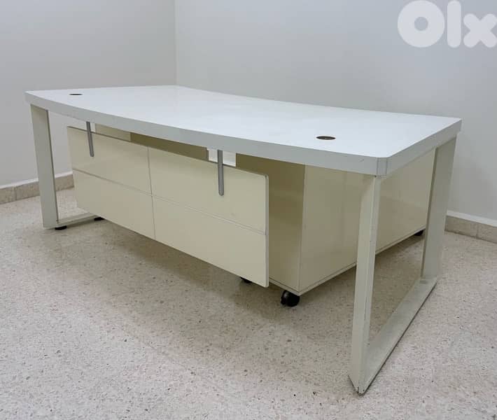 Large corner Office Desk 1