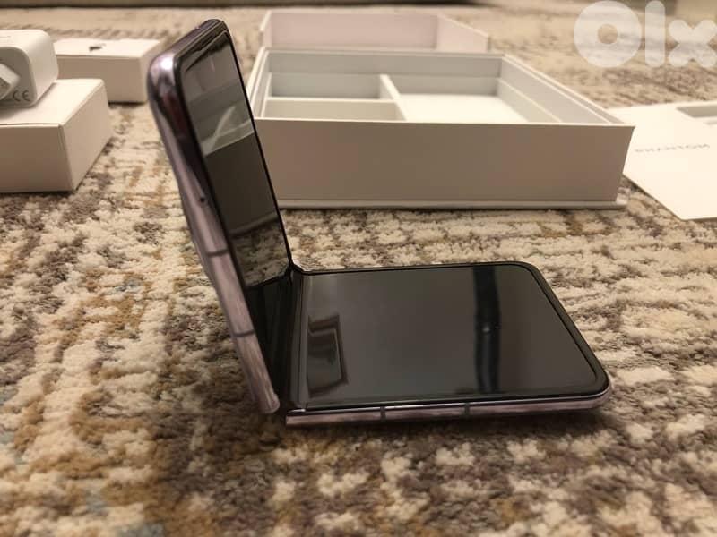 Tecno phantom V flip 5