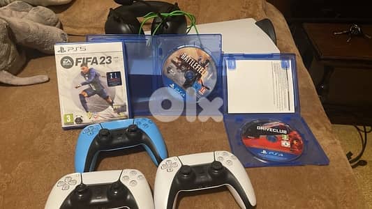 PS5 FOR SALE USED BUT HEALTHY AND CLEAN!