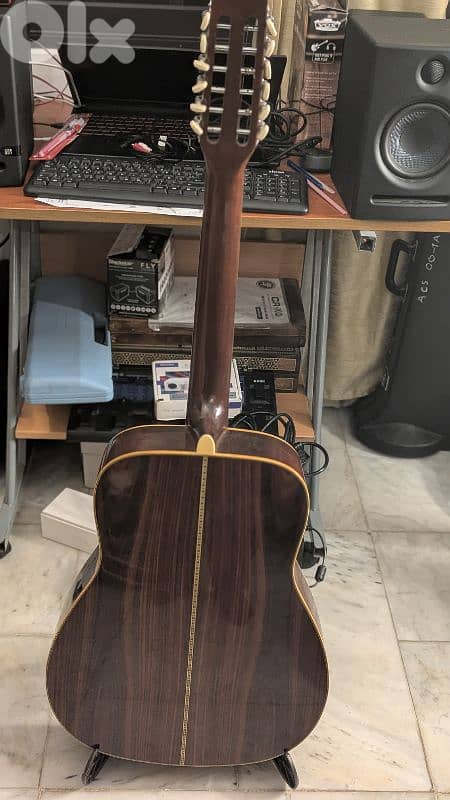 rare 12 strings Yamaha guitar 2