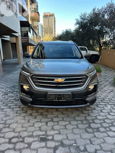 Chevrolet Captiva 2022 gray (company source-17000 km)