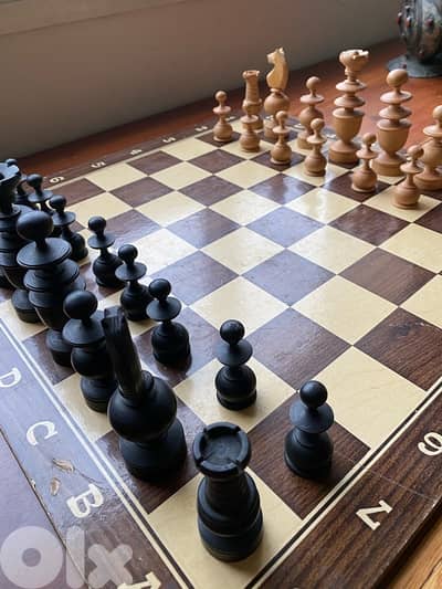 Vintage Solid Wood Chess Set – Circa 1950s