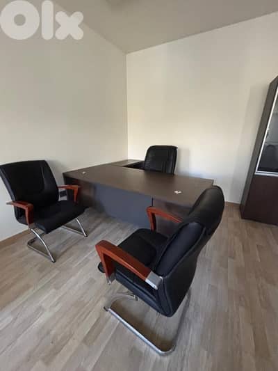طقم مكتب شبه جديد للبيع