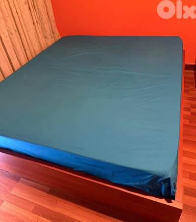 Bed in a good condition