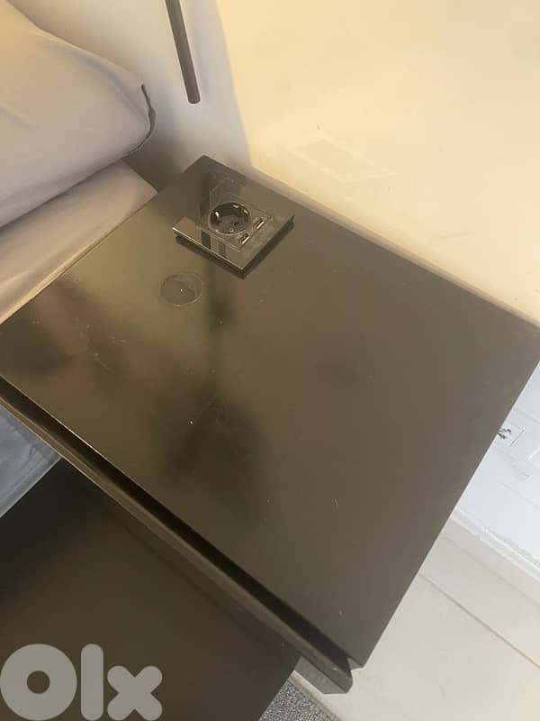 Bed, matress, and carpet تخت، فرشة، سجادة 2