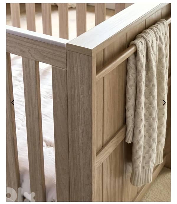 Mamas & papas سرير وكومود بايبي 1