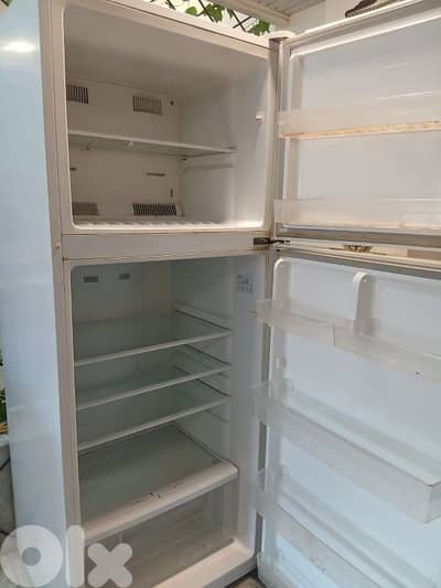 غسالة و براد للبيع