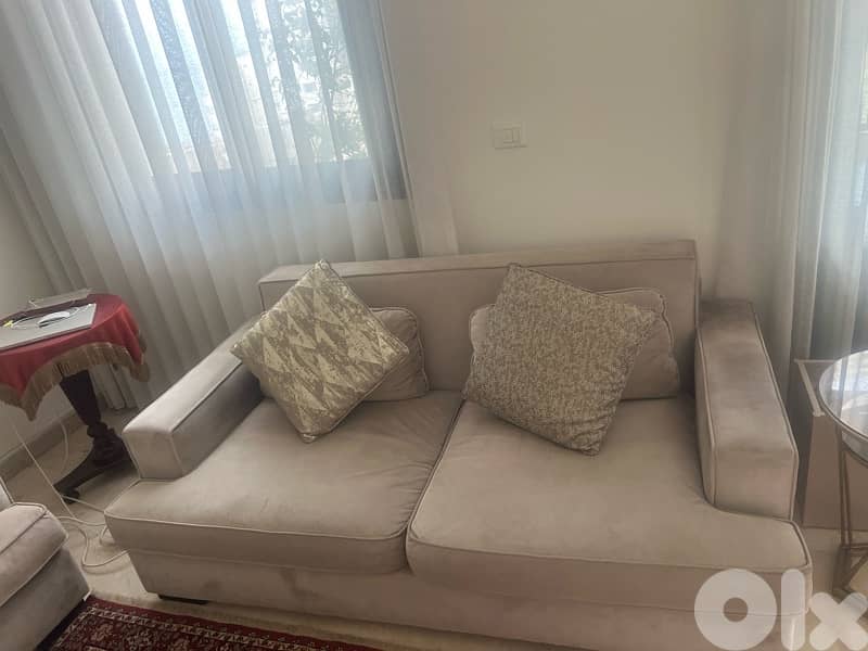 living room without table only coaches 1