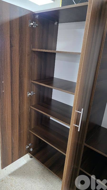 خزانة ٣ درف لاميكا 1