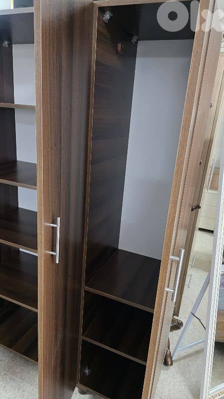 خزانة ٣ درف لاميكا 2