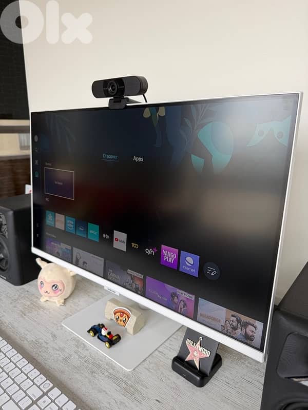 SAMSUNG 27” SMART MONITOR (BOUGHT 1 MONTH AGO BARELY USED) 2