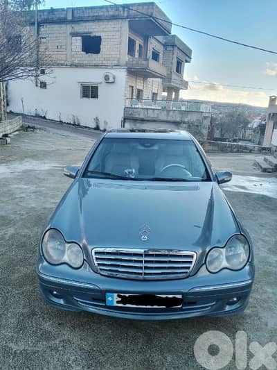 مرسيدس بنز سي-كلاس 2006