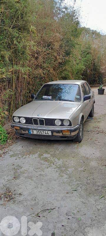 بي ام دبليو الفئة 3 1985 / 323